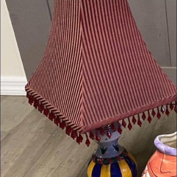 Mackenzie-Childs Vintage Lamp w/ Lampshade and Finial Topper. - Picture 6 of 7